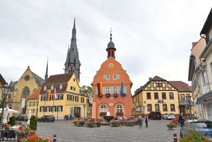 Gau-Algesheim – Marktplatz