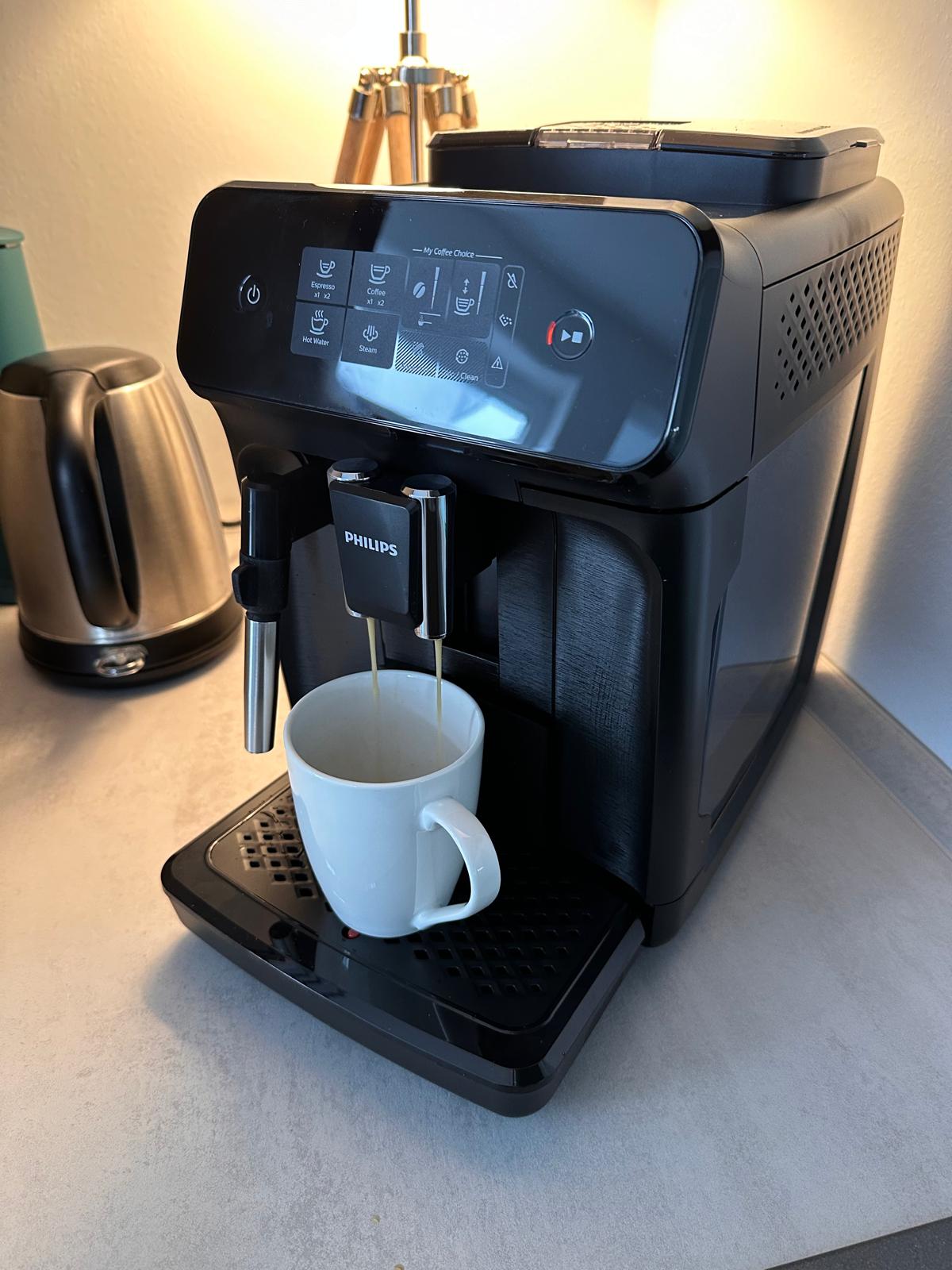 Philips Kaffeevollautomat in der Küche